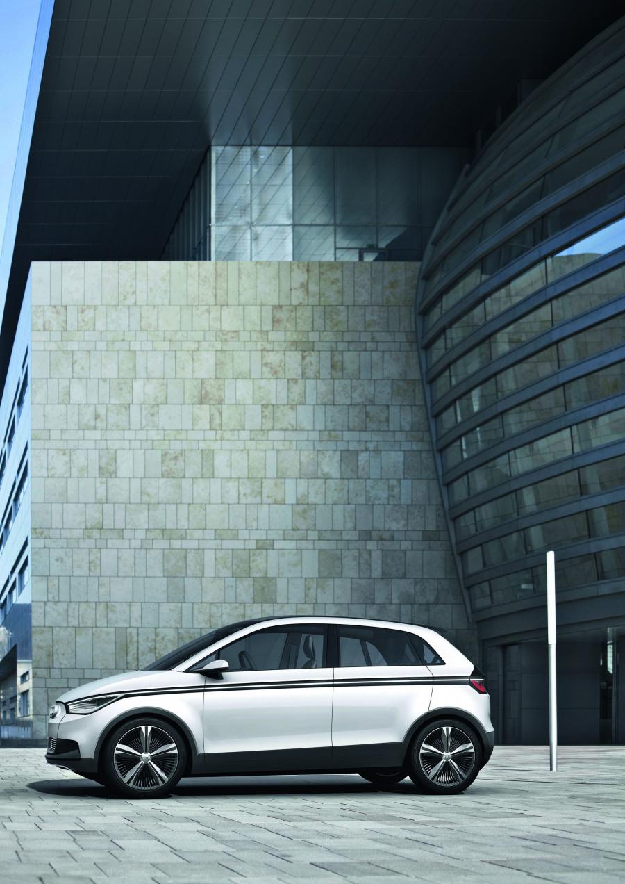  Audi A2 Concept 2011 года  (фото 12 из 32)